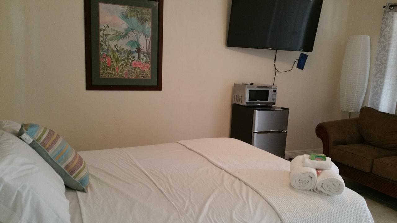 Stay Inn Дейния Бийч Екстериор снимка