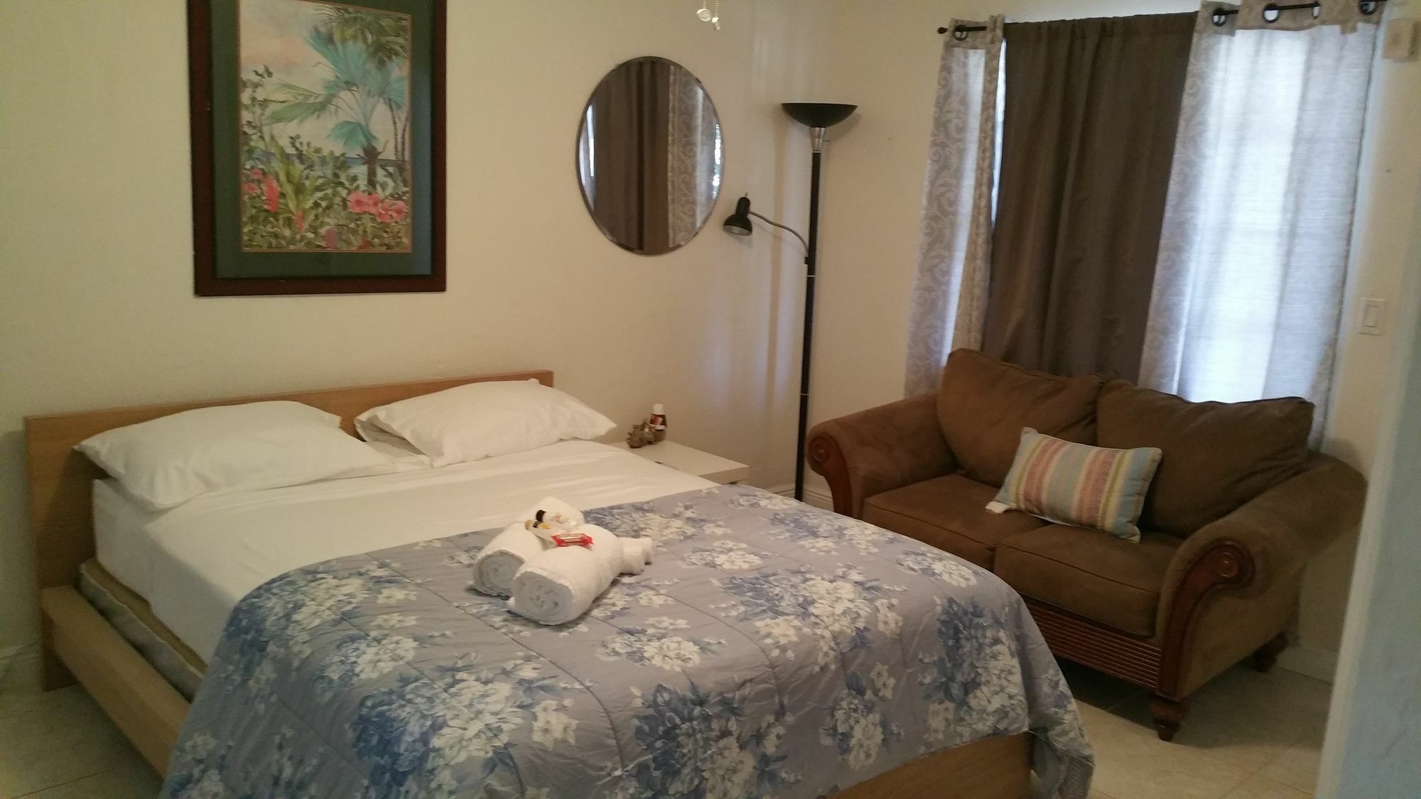 Stay Inn Дейния Бийч Екстериор снимка