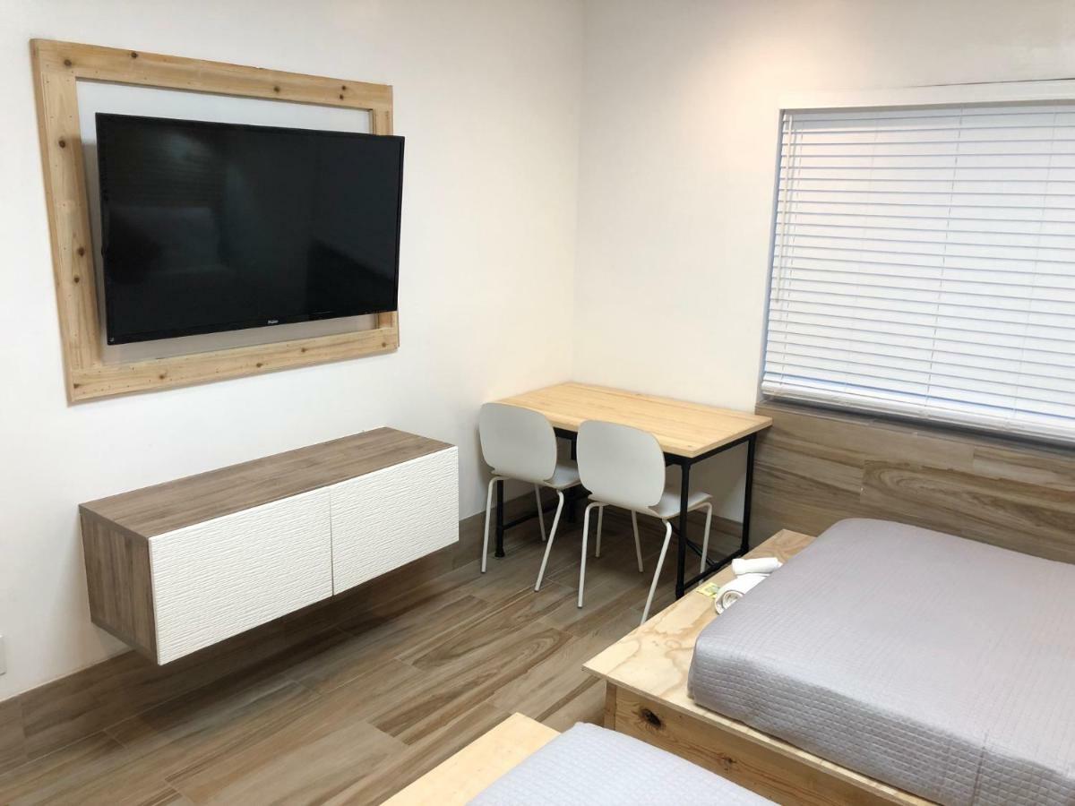 Stay Inn Дейния Бийч Екстериор снимка