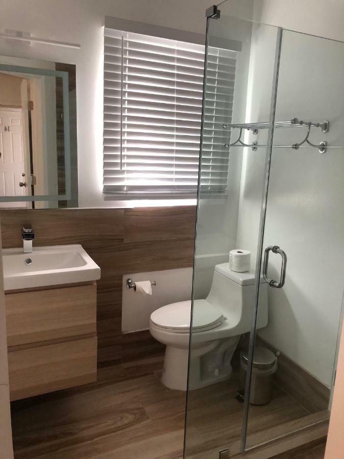 Stay Inn Дейния Бийч Екстериор снимка